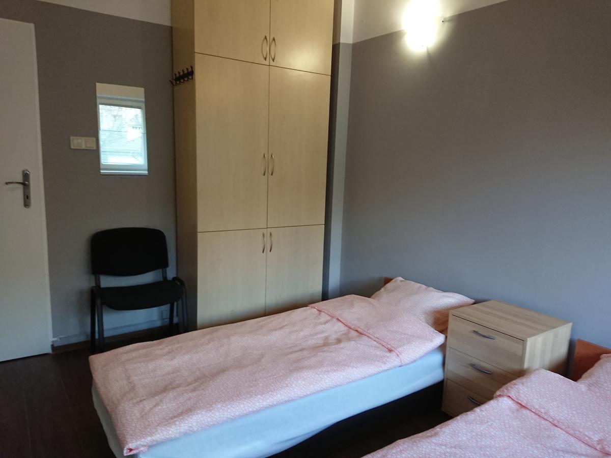 Hostel Warszawa Esterno foto